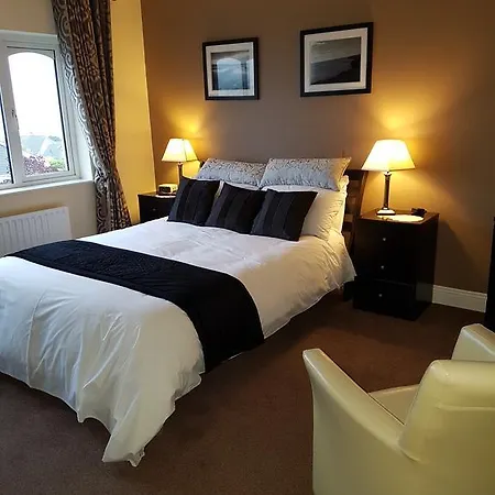 Westcliff House Guest house 4*