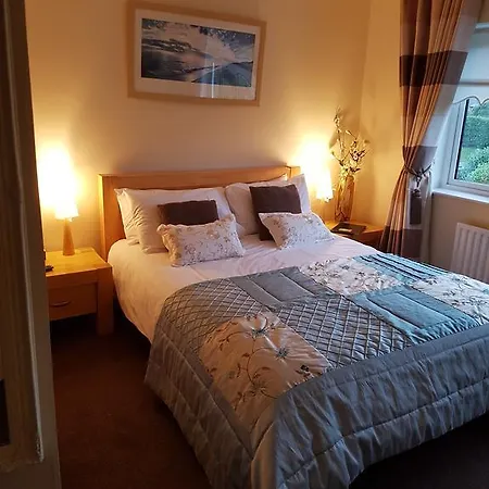 Westcliff House 4* واتيرفورد