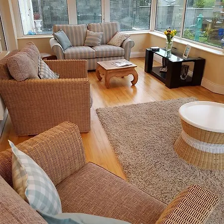 Westcliff House Guest house