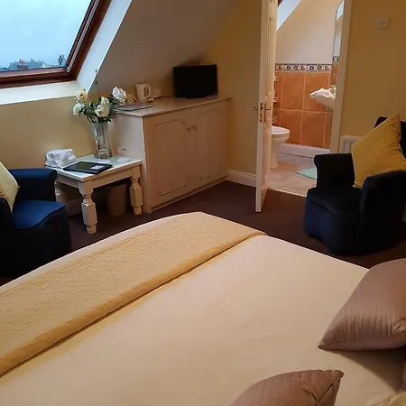 Guest house Westcliff House 4*